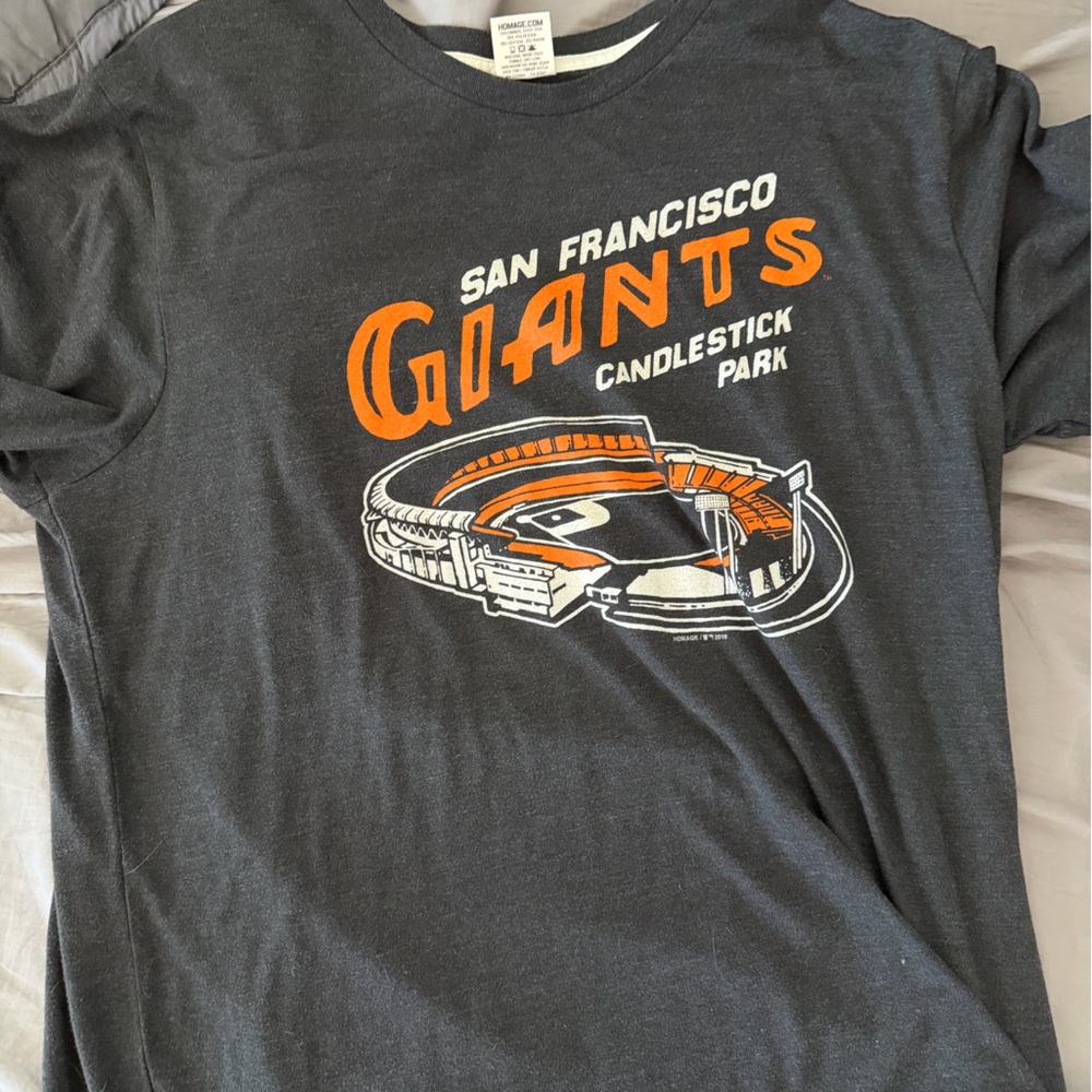 HOMAGE Dark Gray Graphic Tee San Francisco Giants